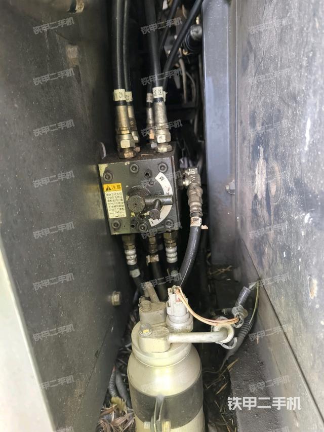 液压泵室（大件舱室）