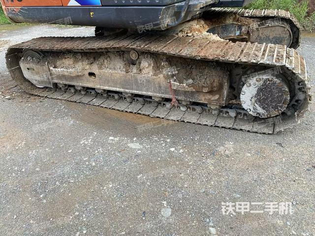 右侧履带整体（行走机构）