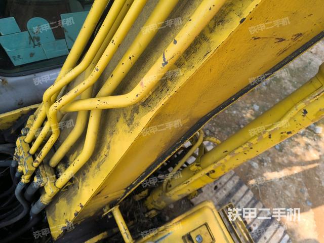 铲斗右后整体（工作和回转装置）