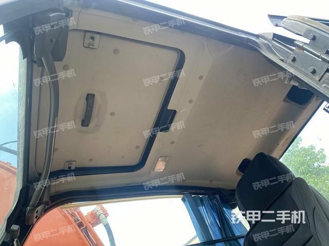 顶棚整体（驾驶室部分）