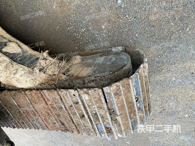 右侧行走马达盖板（行走机构）