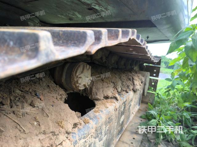 左侧履带整体 （行走机构）