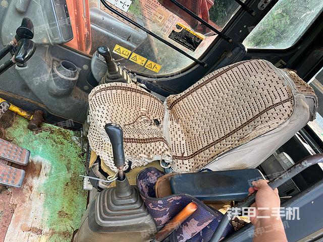 驾驶室整体（整机外观）