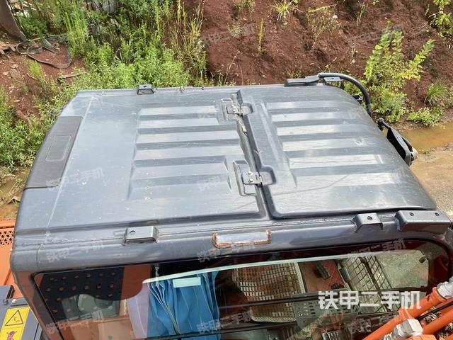 驾驶室顶部俯视（上车部件）