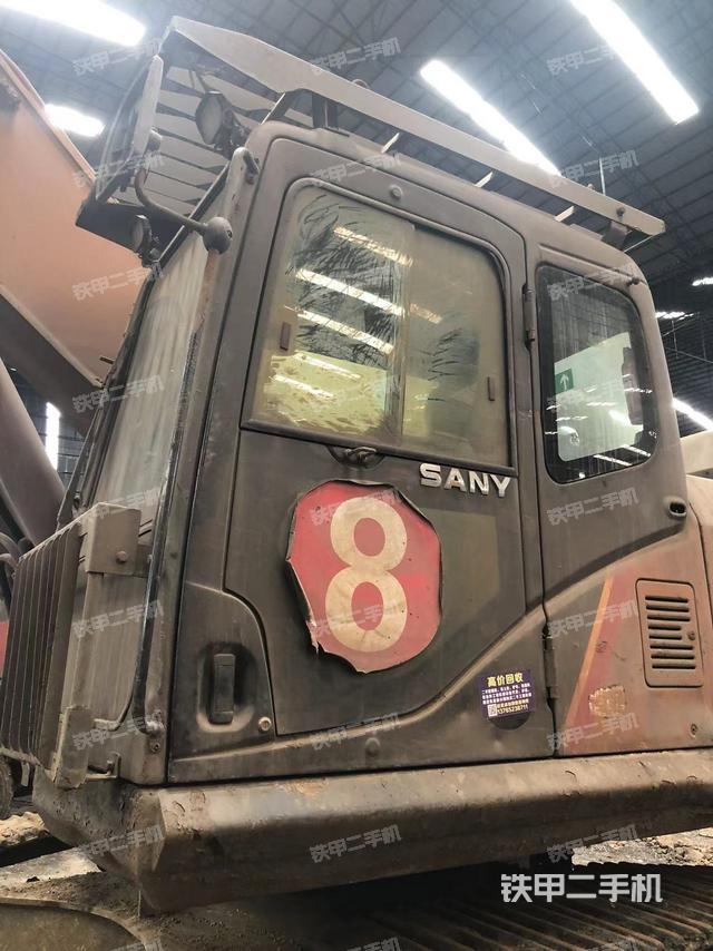 驾驶室整体（整机外观）