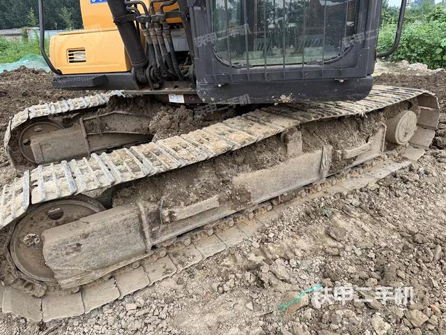 单侧履带整体（整机外观）