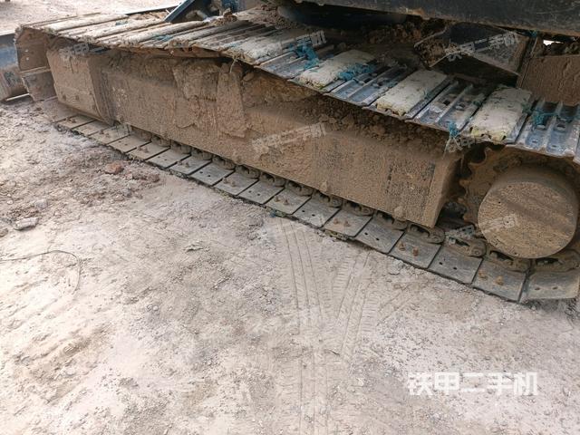 左側(cè)履帶整體?（行走機(jī)構(gòu)）