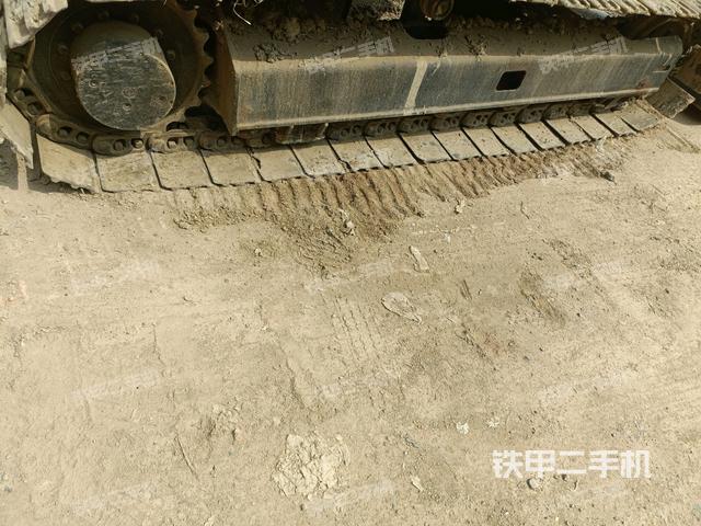 單側(cè)履帶整體（整機(jī)外觀）