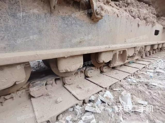 单侧履带整体（整机外观）