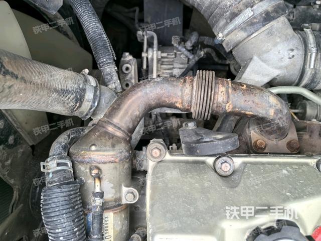 气门室盖螺丝特写(上车部件) 气门室盖螺丝特写(上车部件)