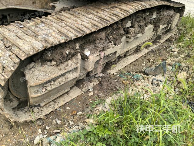 右侧行走马达盖板(行走机构) 右侧行走马达盖板(行走机构)