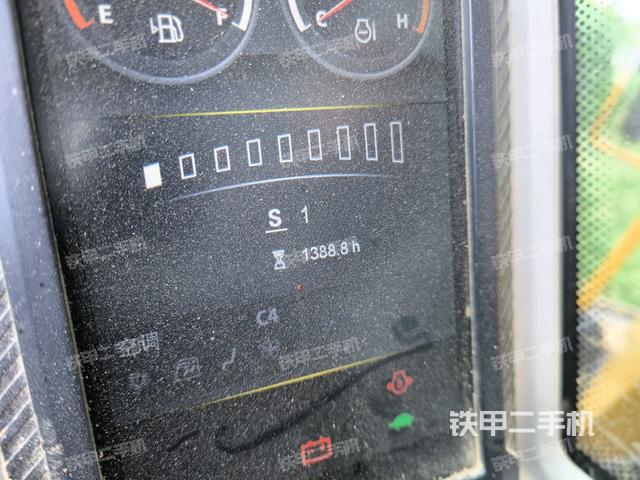 顶棚整体（驾驶室部分）