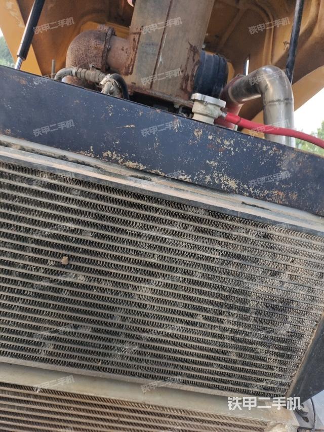 風(fēng)扇及皮帶（壓路機(jī)發(fā)動(dòng)機(jī)艙）