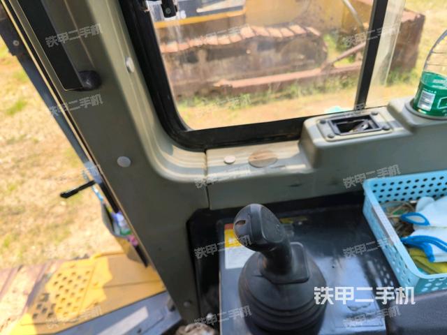 駕駛室內(nèi)部頂部（推土機(jī)駕駛室）