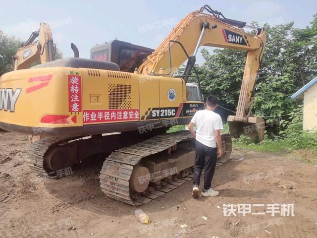 整机右后45°(整机外观) 整机右后45°(整机外观)