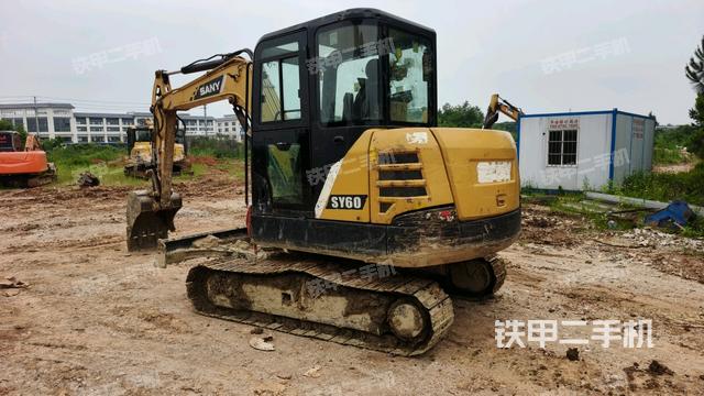 左后45(整機(jī)外觀) 左后45(整機(jī)外觀)