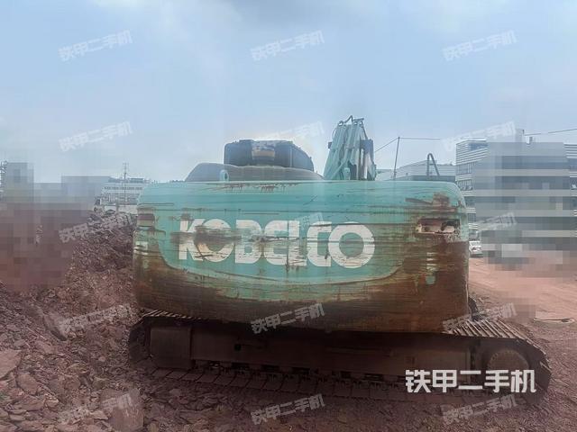 整機右后45°(整機外觀) 整機右后45°(整機外觀)