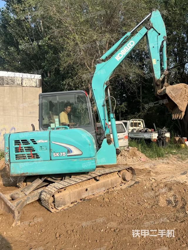 整机右后45°（整机外观）