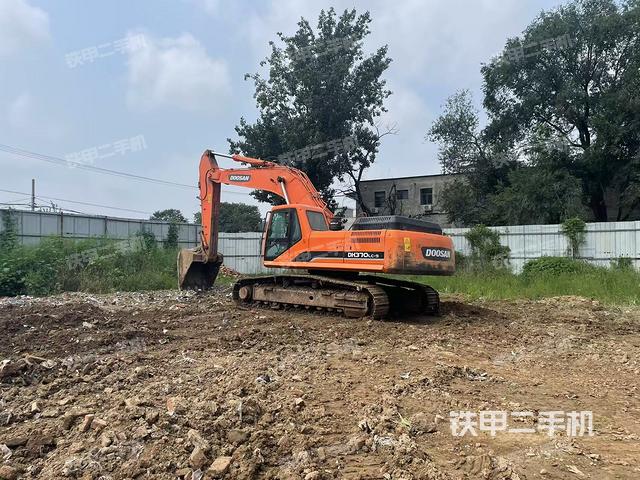 斗山DH370LC-9挖掘机