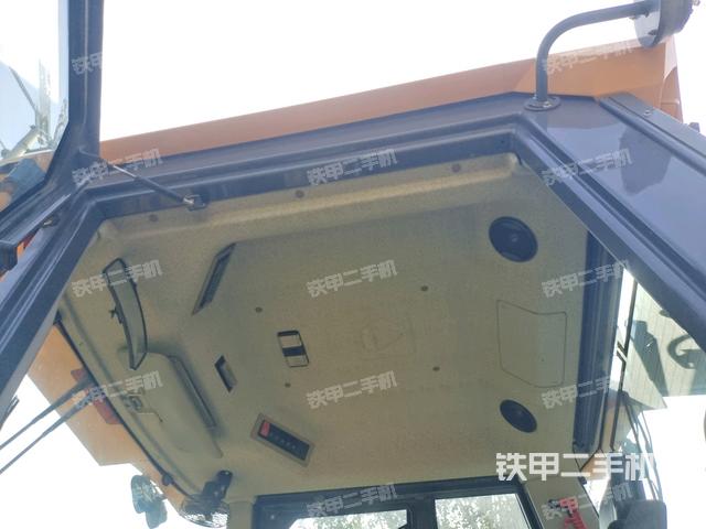 駕駛室外頂全景（壓路機駕駛室）