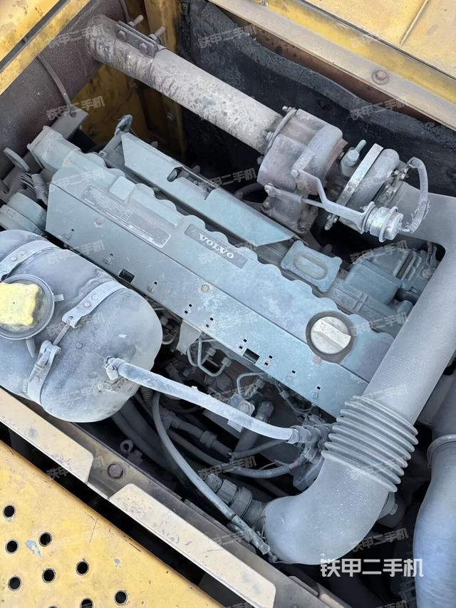 發(fā)動機整體俯視（整機外觀）