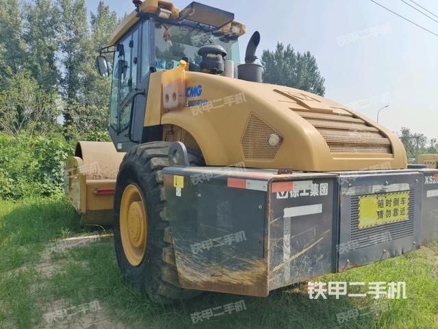 左后45°（壓路機(jī)整機(jī)外觀）