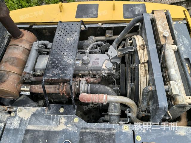 发动机室（上车部件）