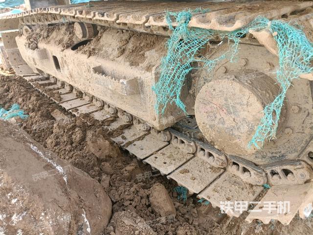 左側(cè)履帶整體?（行走機(jī)構(gòu)）