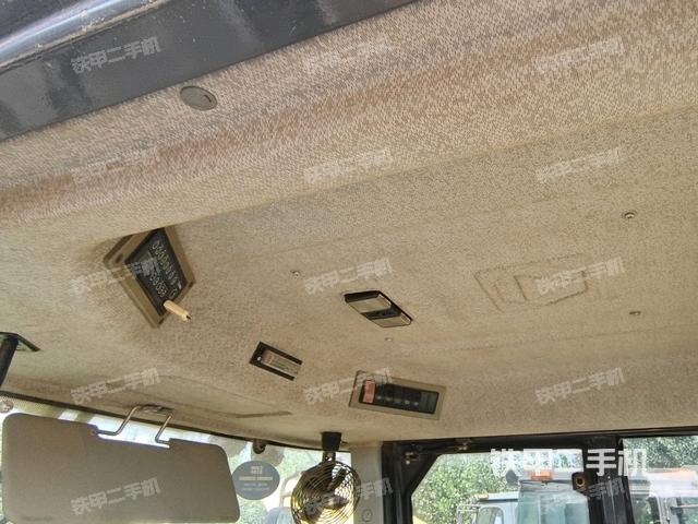 驾驶室外顶全景（压路机驾驶室）