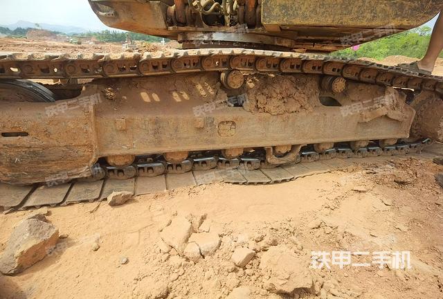 左侧履带整体 （行走机构）