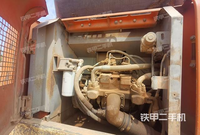 液压泵室（大件舱室）