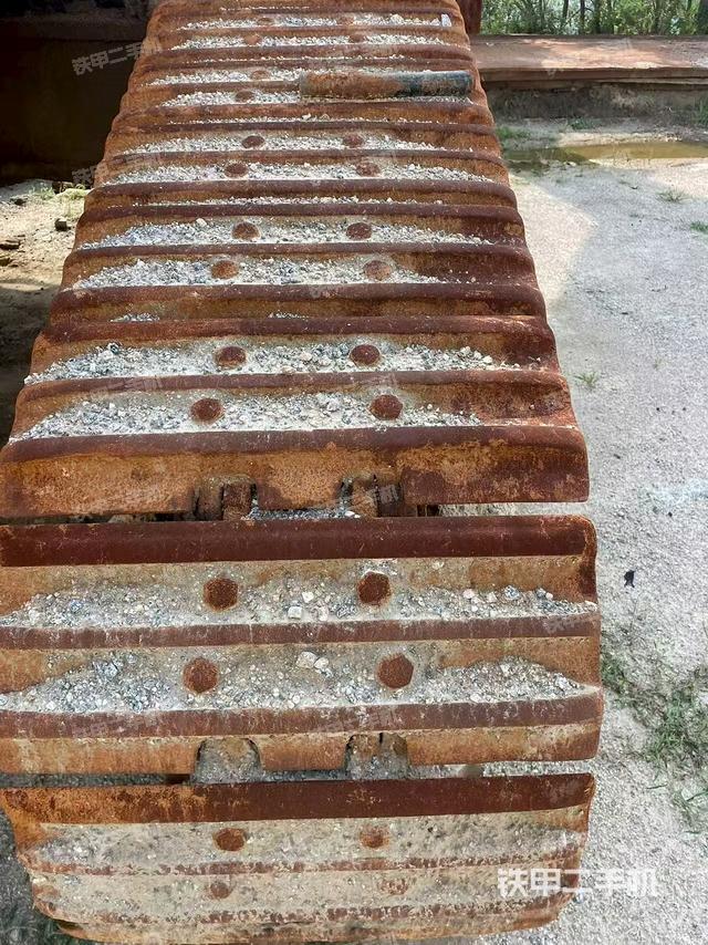 单侧履带整体（整机外观）