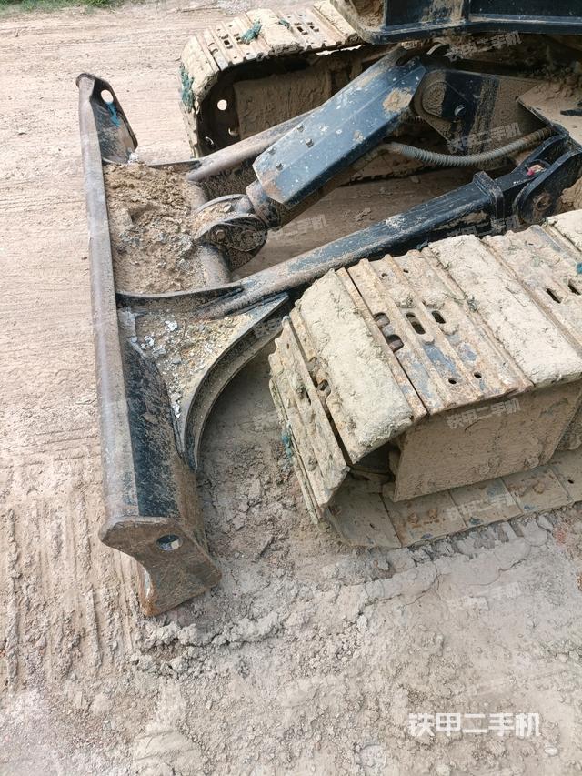 大臂根部?斜（工作和回轉(zhuǎn)裝置）