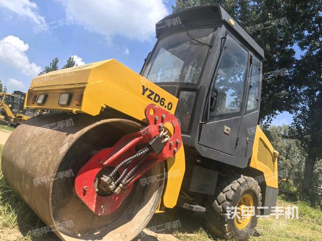路捷重工YZD6.0壓路機