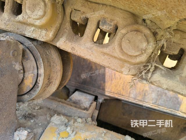 推土鏟右后（推土機(jī)底盤及工作裝置）