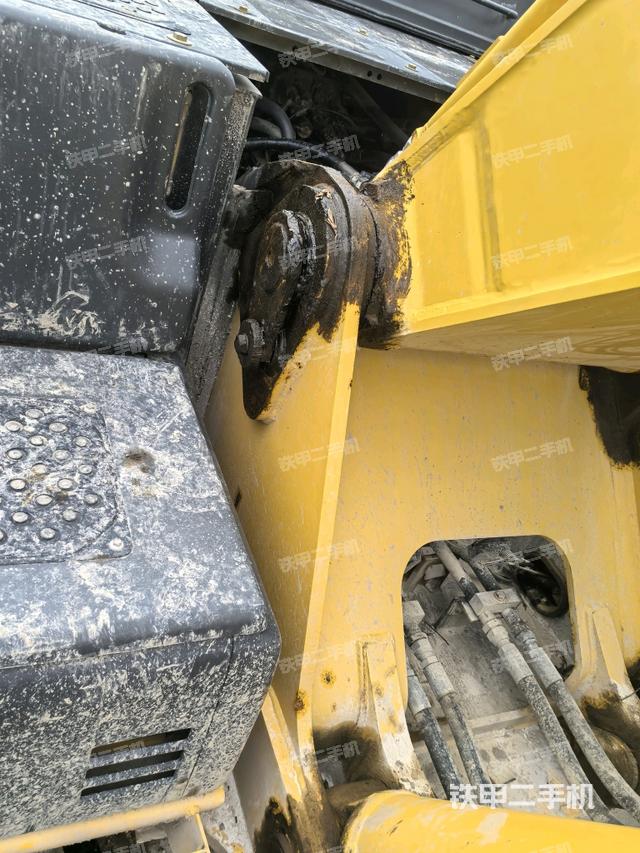 大臂根部 斜视（工作和回转装置）