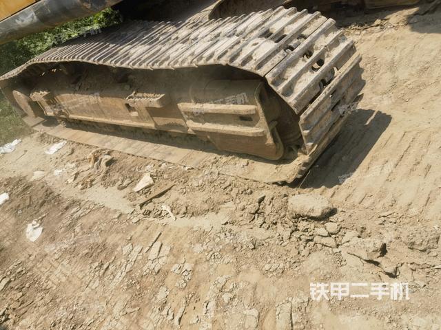 单侧履带整体（整机外观）