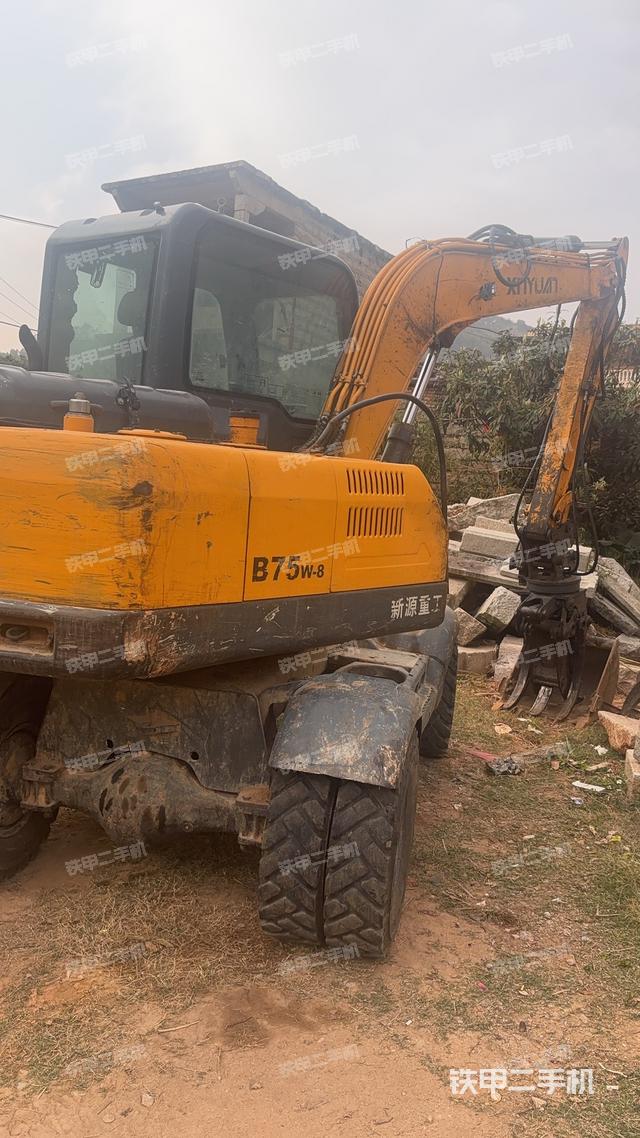 单侧履带整体（整机外观）