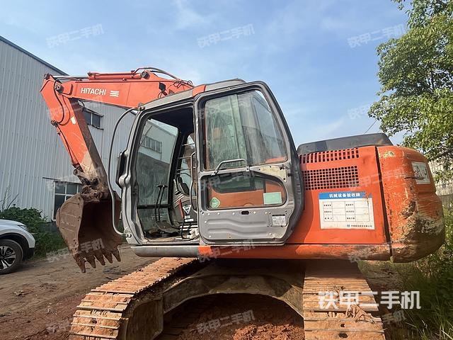 駕駛室整體（整機(jī)外觀）