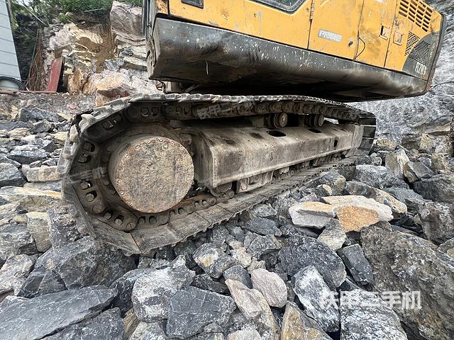 单侧履带整体（整机外观）