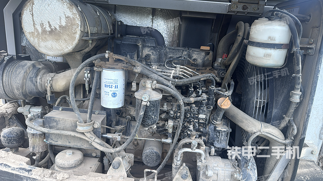 发动机整体俯视（整机外观）