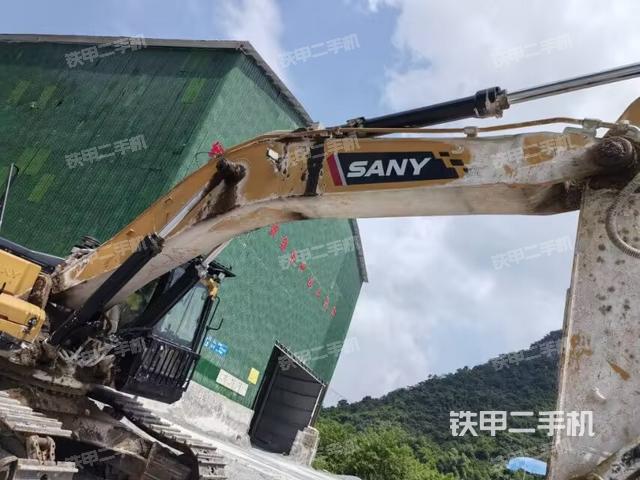 大臂整体 右侧（工作和回转装置）