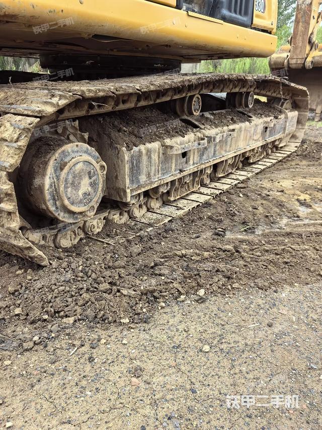 单侧履带整体（整机外观）