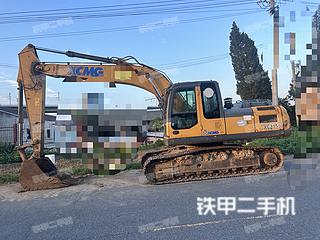 徐工XE215D挖掘机实拍图片