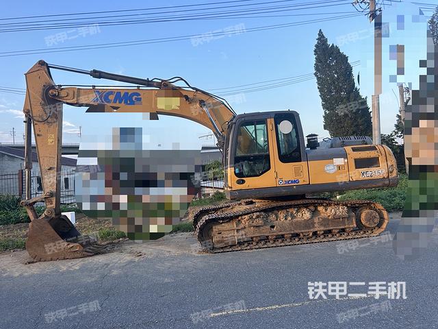 徐工XE215D挖掘機(jī)