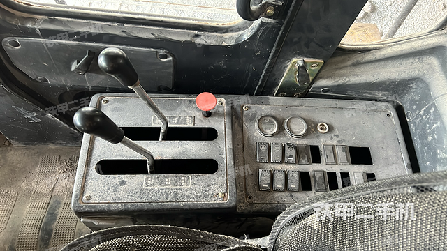 驾驶室操作台（整机外观及大件）