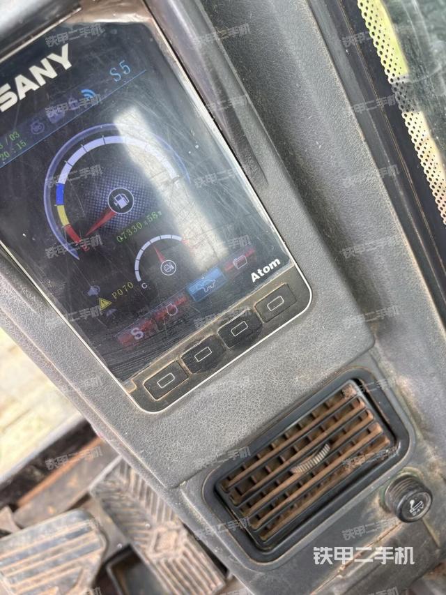 显示屏 （驾驶室部分）