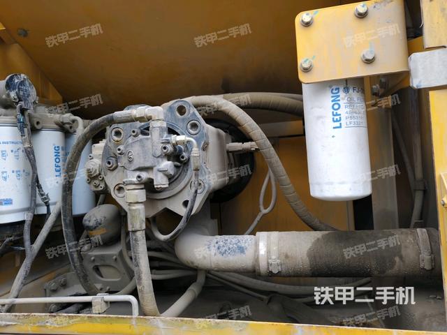 液壓泵斜45?左（大件艙室）