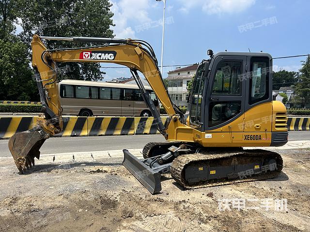 徐工XE60D挖掘机