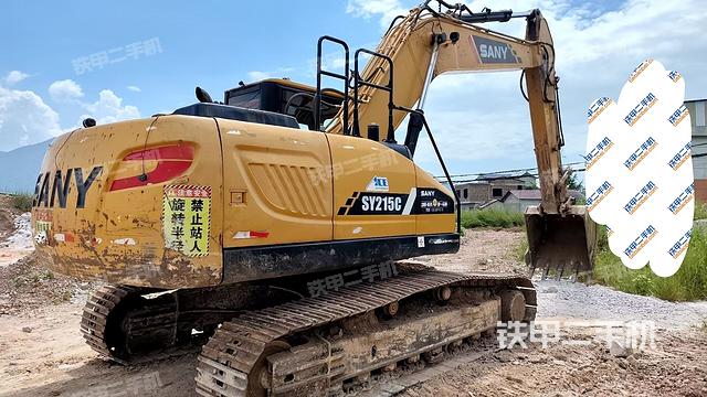 三一重工SY215C挖掘機(jī)